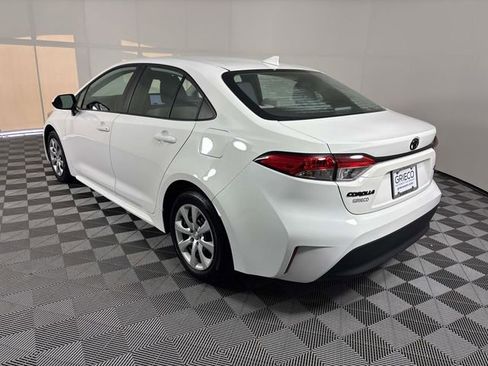 Used 2025 Toyota Corolla LE FWD image 6
