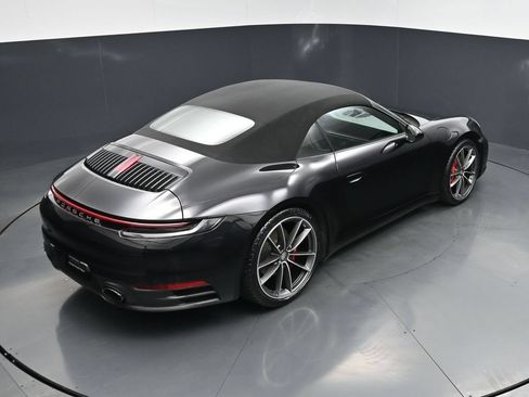 Certified 2020 Porsche 911 Carrera 4 AWD/4WD image 19