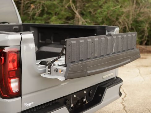 Used 2024 GMC Sierra 1500 Elevation AWD/4WD image 28