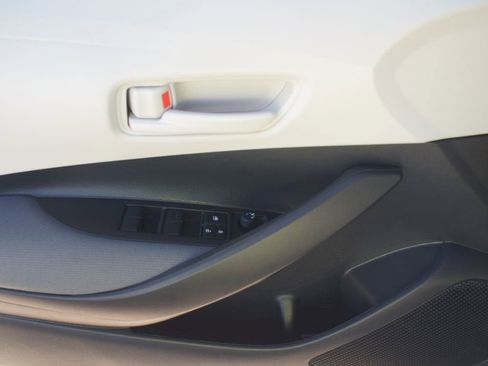 Used 2024 Toyota Corolla LE FWD image 27