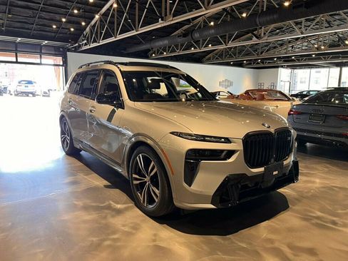 Used 2024 BMW X7 M60i w/ Executive Package image 7