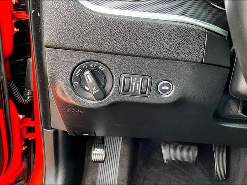 Used 2017 Dodge Charger SXT w/ Plus Group image 31