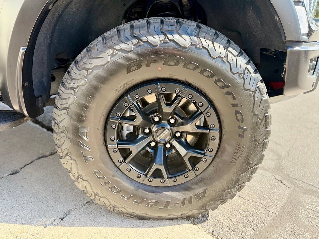 Used 2023 Ford F150 Raptor w/ Equipment Group 802A Raptor R AWD/4WD image 11