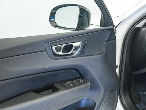 Certified 2025 Volvo XC60 B5 Plus AWD/4WD image 24