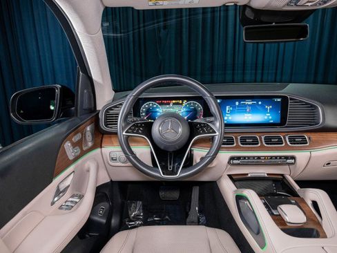 Certified 2025 Mercedes-Benz GLE 350 4MATIC image 18