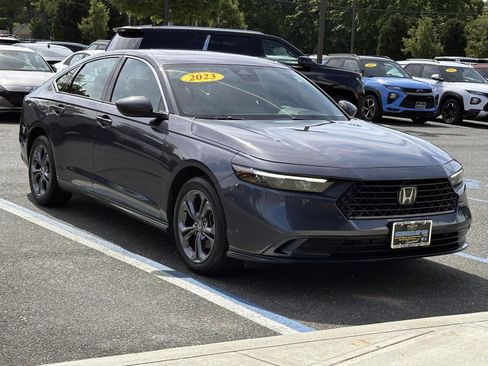 Used 2023 Honda Accord EX image 5