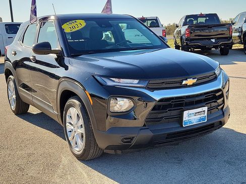 Used 2023 Chevrolet TrailBlazer LS image 5