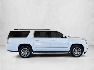 Used 2019 GMC Yukon XL Denali RWD video 4