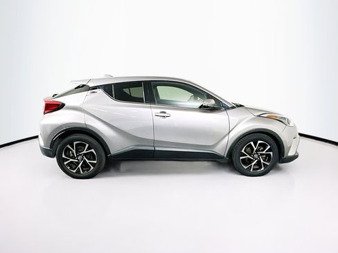 Used 2019 Toyota C-HR Limited image 10