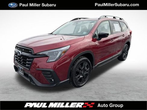 Used 2025 Subaru Ascent Onyx Edition image 1