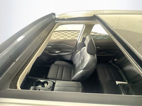 Used 2022 Nissan Rogue SV w/ SV Premium Package image 20