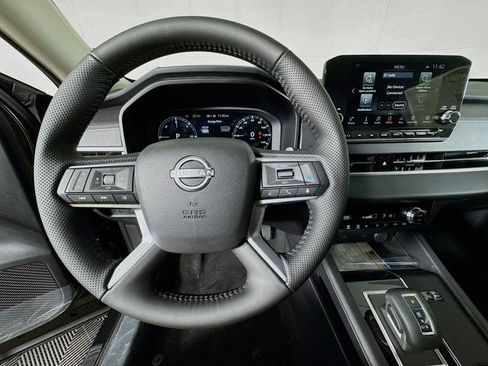 New 2026 Nissan Rogue SL AWD/4WD image 10