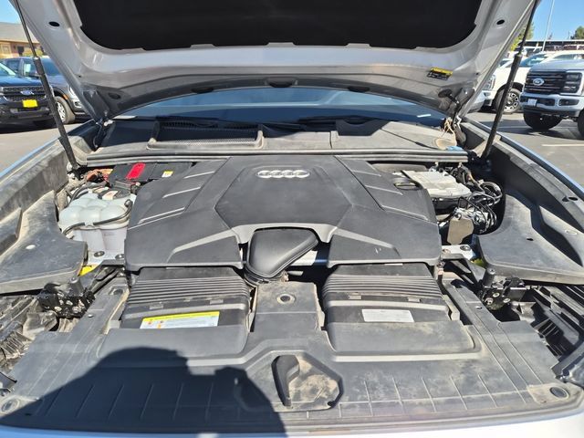 Used 2019 Audi Q8 Premium Plus AWD/4WD image 24