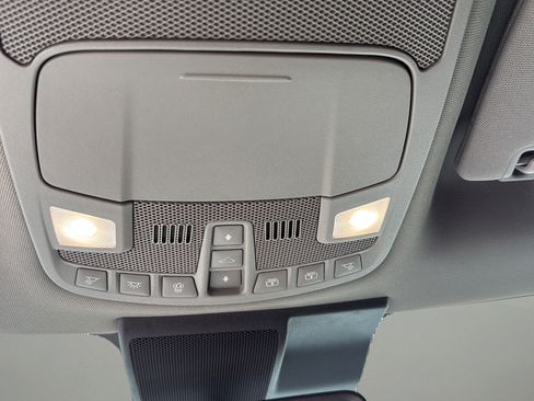 Used 2019 Ford F150 Lariat w/ Equipment Group 502A Luxury AWD/4WD image 27