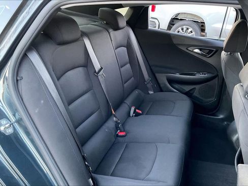 Used 2021 Chevrolet Malibu LS image 19