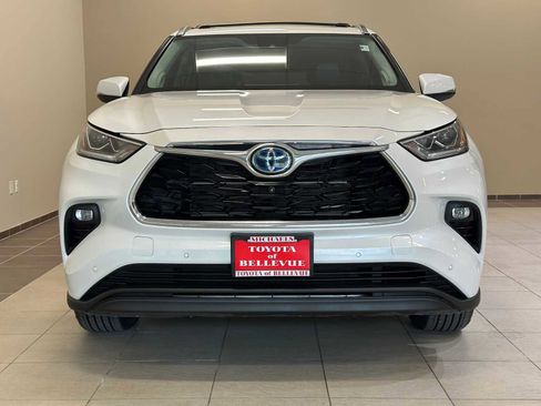 Certified 2022 Toyota Highlander Limited image 6