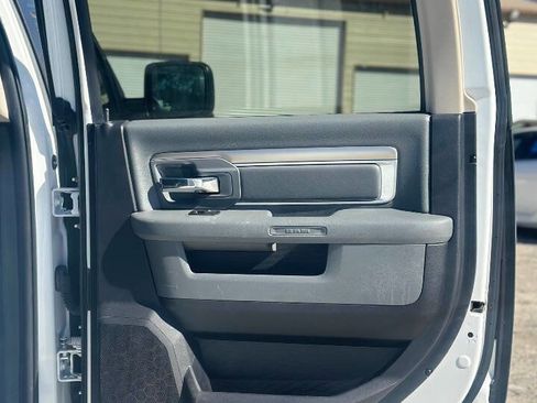 Used 2016 RAM 2500 SLT image 19