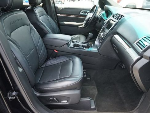 Used 2016 Ford Explorer Platinum AWD/4WD image 19