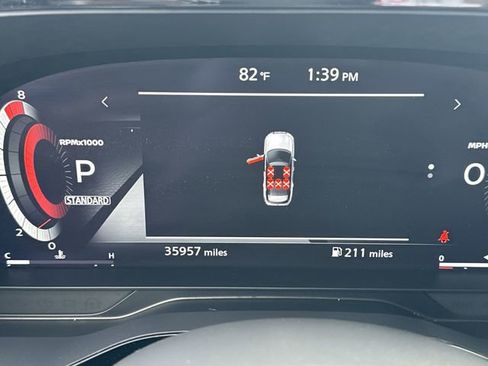 Used 2022 Nissan Pathfinder Platinum w/ Lighting Package (N93) FWD image 13