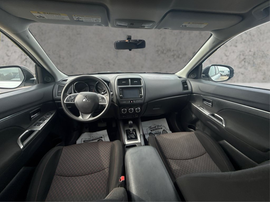 Used 2018 Mitsubishi Outlander Sport ES AWD/4WD image 28