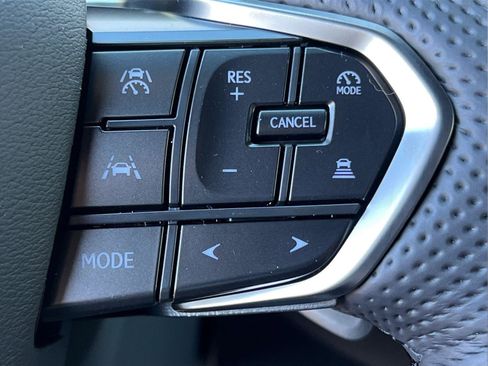 New 2026 Lexus TX 500h AWD image 20