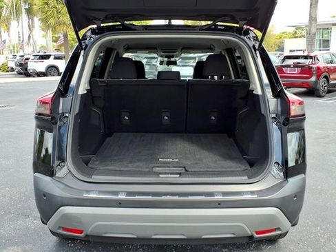 Used 2022 Nissan Rogue SV image 17