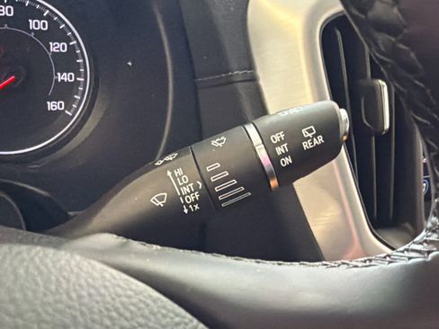 Used 2023 GMC Terrain SLT w/ Tech Package FWD image 38