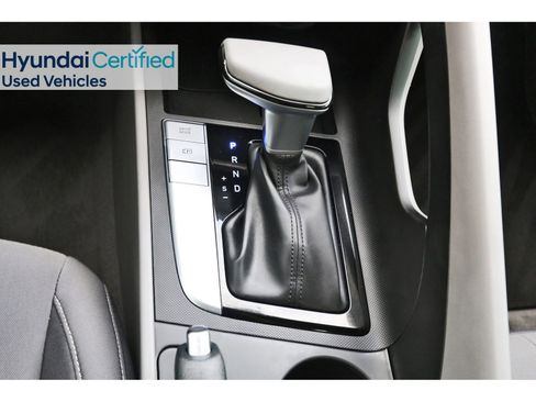 Certified 2025 Hyundai Elantra Sport image 28