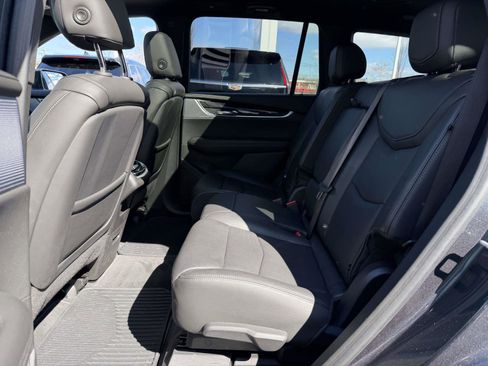 Used 2020 Cadillac XT6 Premium Luxury FWD image 15