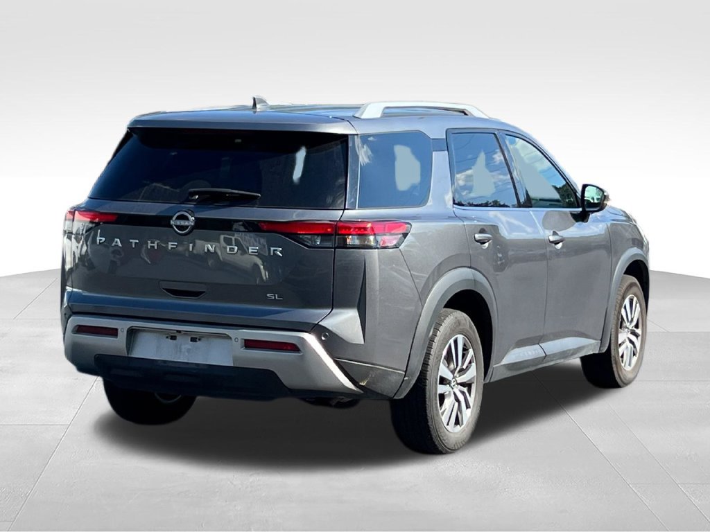Used 2025 Nissan Pathfinder SL FWD image 5