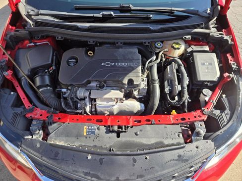 Used 2017 Chevrolet Cruze LS image 18