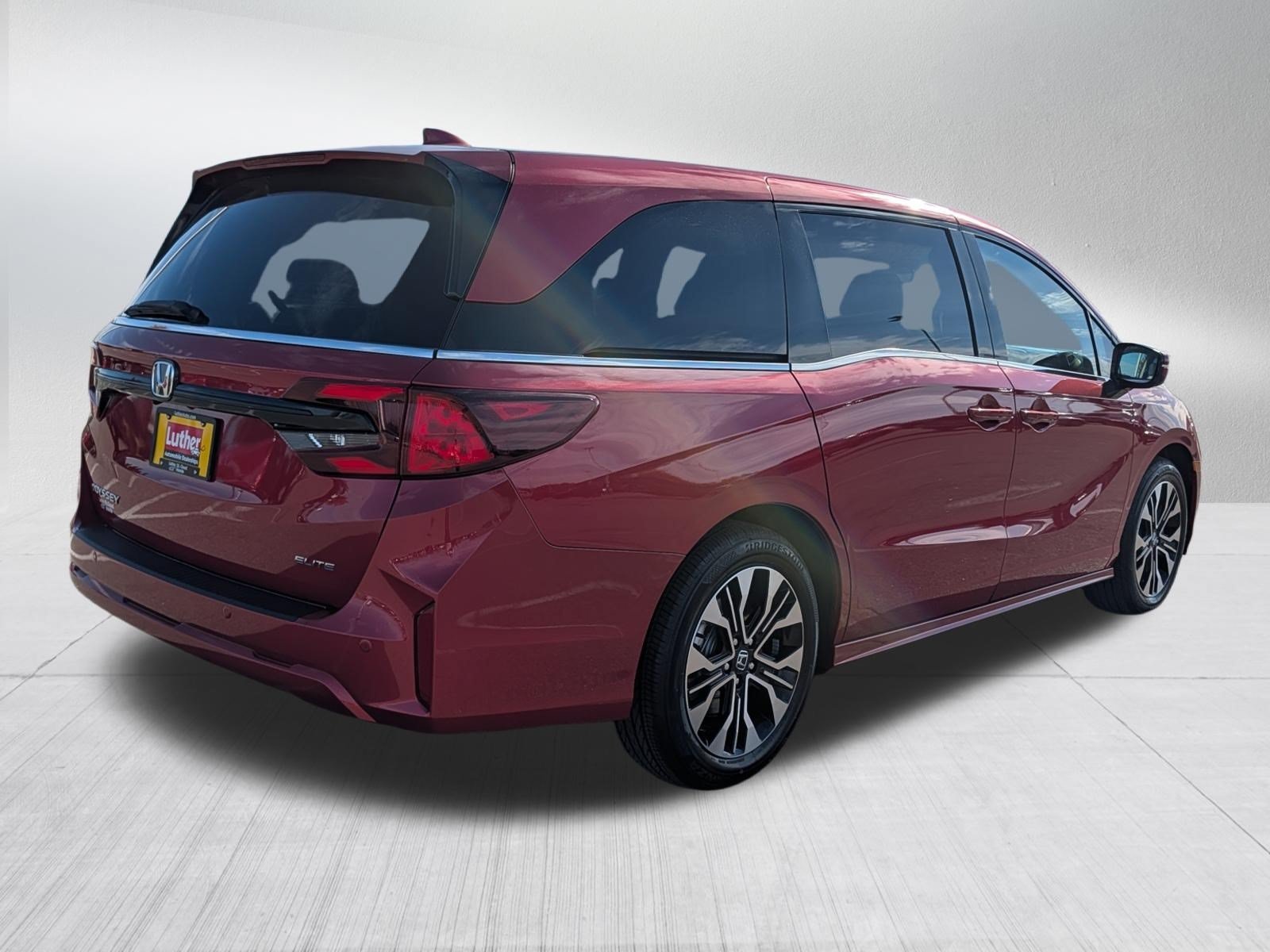 New 2027 Honda Odyssey Elite image 4