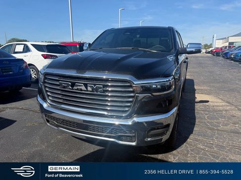Used 2025 RAM 1500 Laramie AWD/4WD image 2