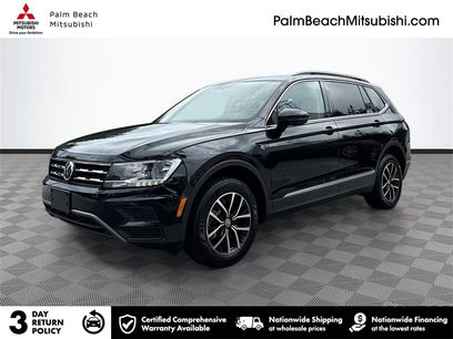Used 2021 Volkswagen Tiguan SE w/ Panoramic Sunroof Package