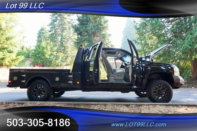 Used 2011 Chevrolet Silverado 3500 LTZ AWD/4WD image 28