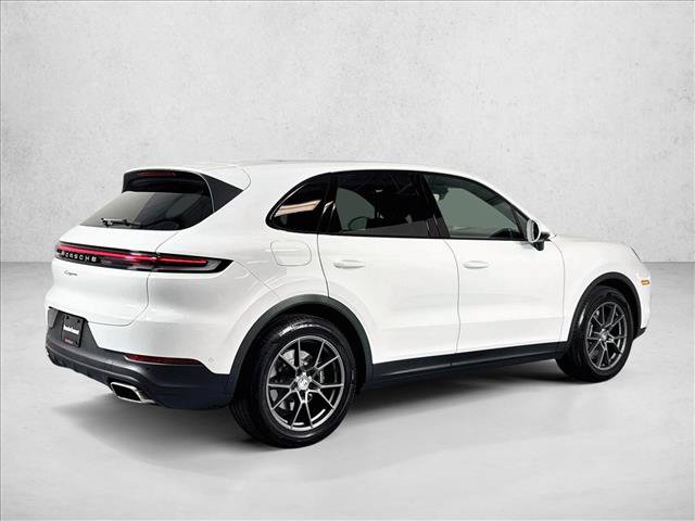 Certified 2026 Porsche Cayenne AWD/4WD image 9