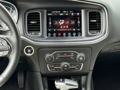Used 2017 Dodge Charger SXT w/ Plus Group RWD image 8