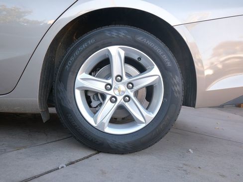 Used 2022 Chevrolet Malibu LS image 35