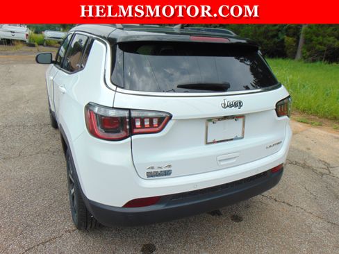 Certified 2025 Jeep Compass Limited AWD/4WD image 8