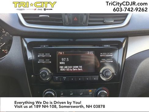 Used 2016 Nissan Rogue S image 23