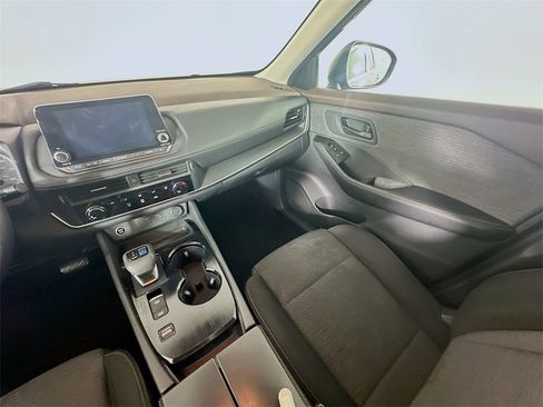 Used 2021 Nissan Rogue S image 11