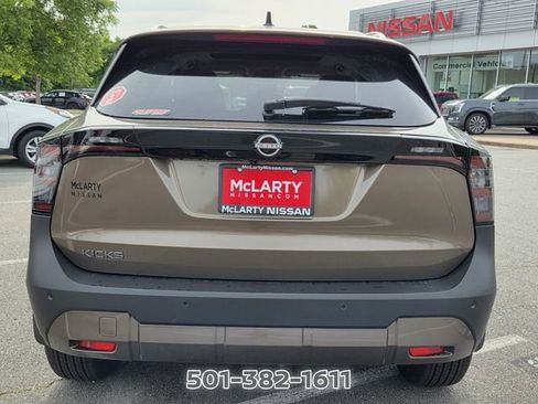 Certified 2026 Nissan Kicks SV w/ SV Premium Package FWD image 4