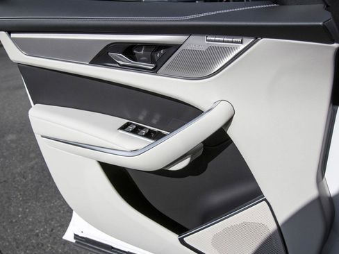 New 2025 Jaguar F-PACE R-Dynamic S AWD/4WD image 24