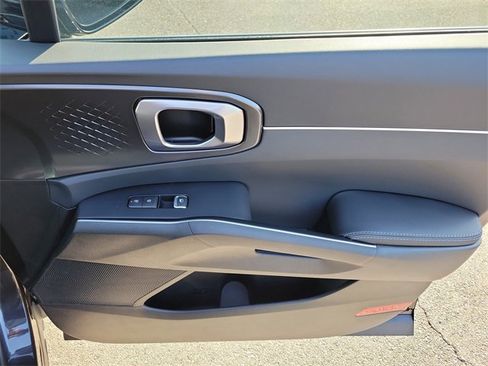 New 2026 Kia Sorento LX image 10