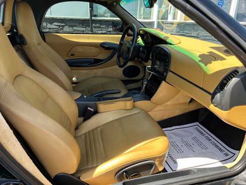 Used 1999 Porsche Boxster RWD image 19