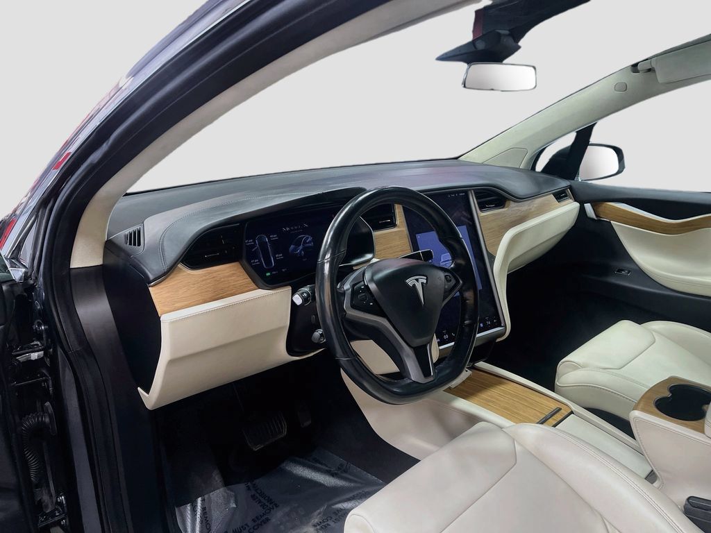 Used 2019 Tesla Model X AWD/4WD image 9