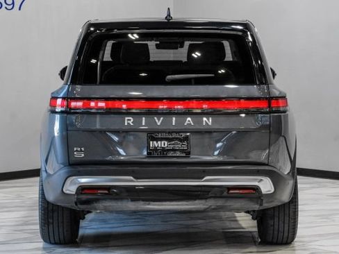Used 2025 Rivian R1S Adventure AWD/4WD image 12
