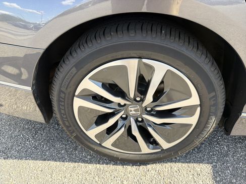 Used 2020 Honda Accord Touring image 27