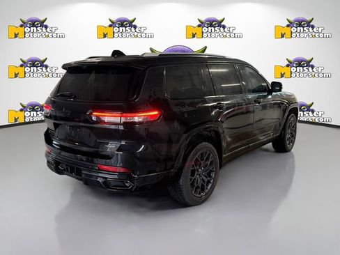 Used 2023 Jeep Grand Cherokee L Summit w/ Rear Seat Video Group I image 4