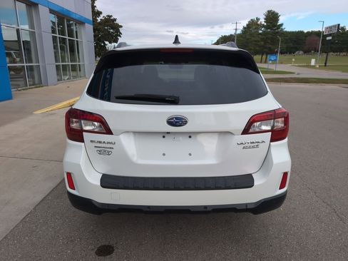 Used 2017 Subaru Outback 2.5i Touring w/ Popular Package #5A image 7